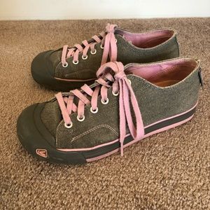 KEEN CORONADO CANVAS SNEAKERS